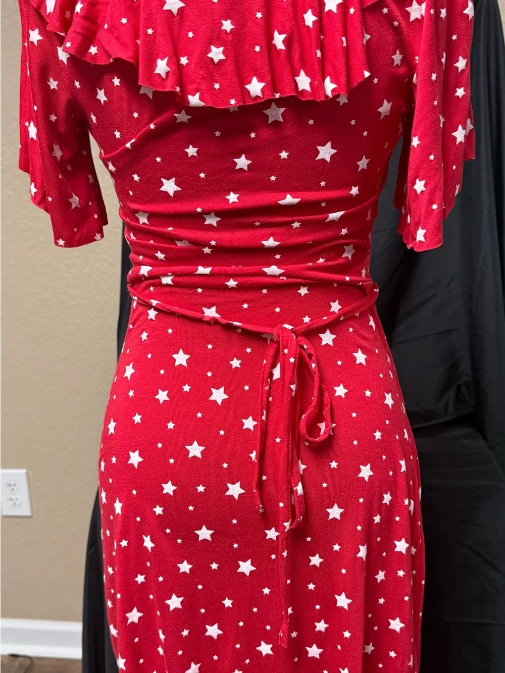 Boohoo Young ladies Red Star-Print Wrap Midi Dress - Picture 4 of 5